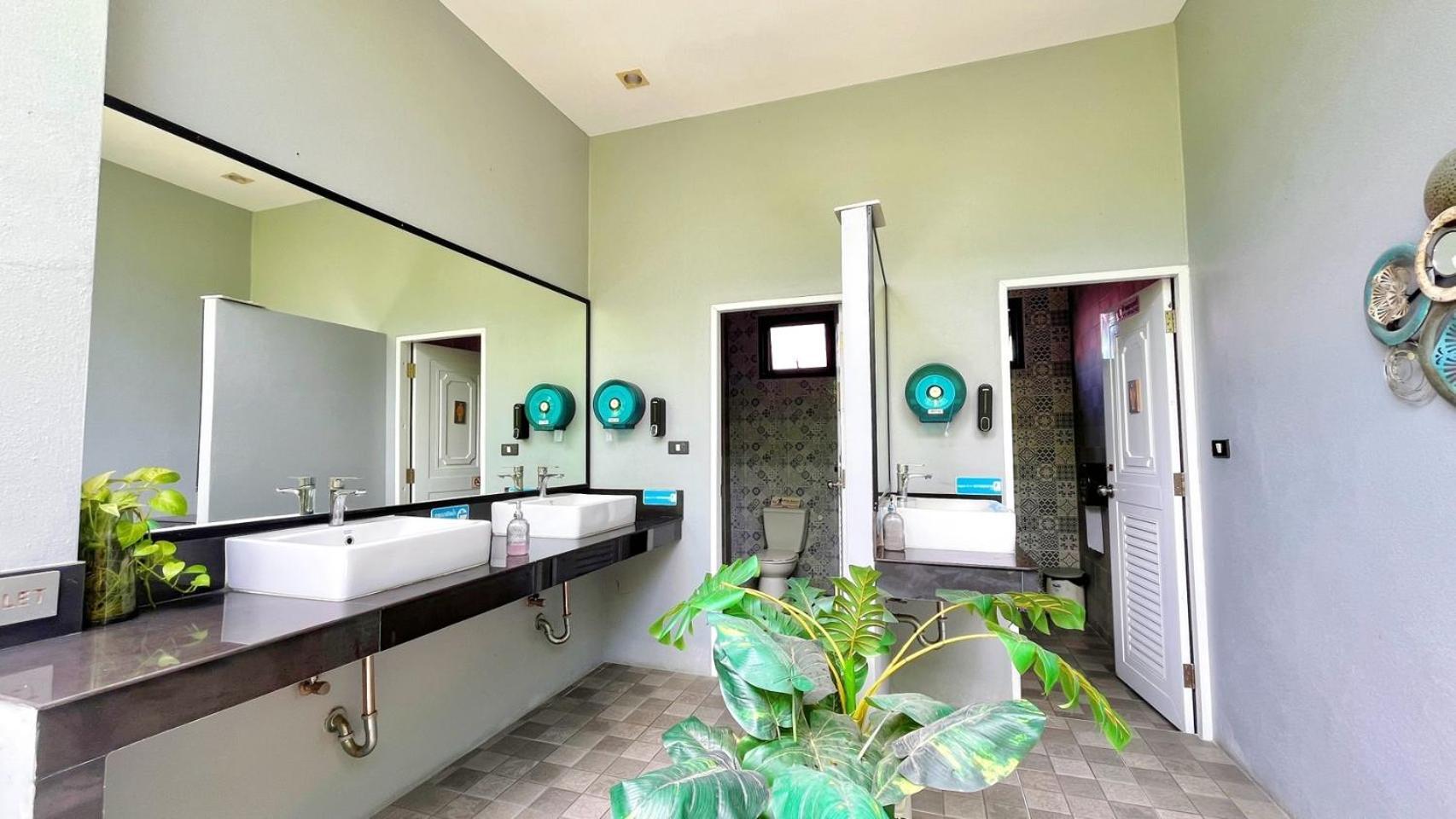 Hotel Coco Pina Prachuap Khiri Khan Esterno foto
